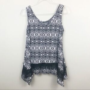 Paper Crane | Black and White Ikat Tank sz XS